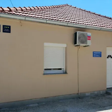 Andria זאדאר