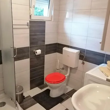 Andria בית הארחה